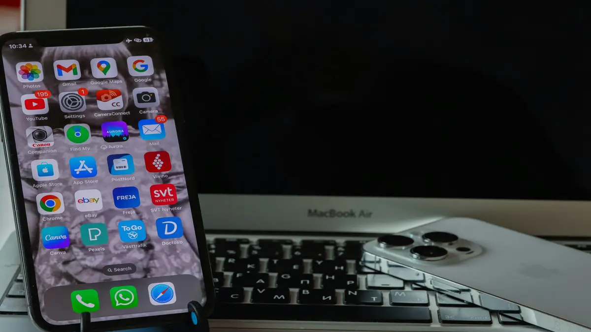 Apple Intelligence Gets Smarter: What's New in iOS 20 1 iOS 20